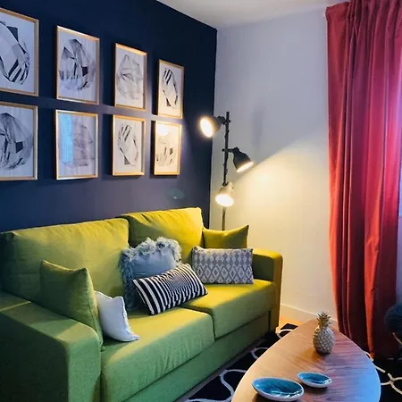Apartament Micaela *